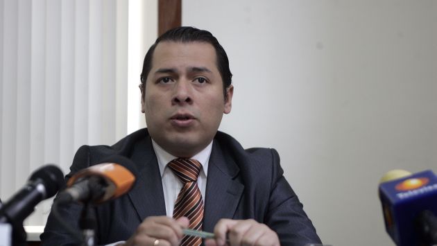 Procurador Christian Salas cuestionó peritaje fiscal. (Perú21)