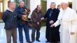 Papa Francisco celebra su cumpleaños con cuatro vagabundos