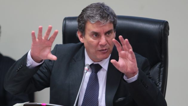 Daniel Figallo trató de bajarle el tono a la polémica reunión entre Ollanta Humala y Víctor Andrés García Belaunde. (Perú21)