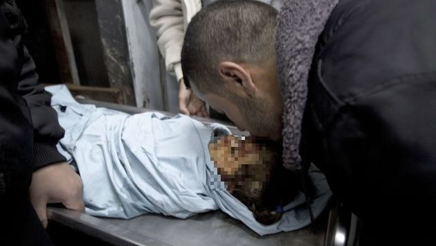 Hala Abu Sabikha, de solo 3 años, falleció por ataque aéreo israelí. (AFP)