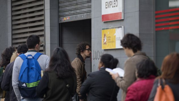Salario mínimo en España perdió 5.5 puntos de su capacidad adquisitiva en los últimos cuatro años. (AP)