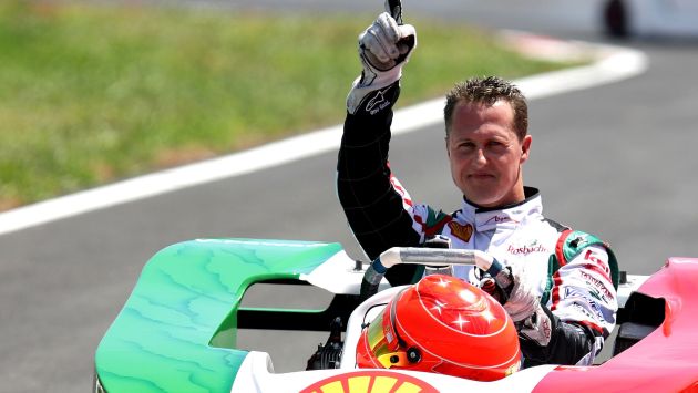 Michael Schumacher sigue luchando por su vida. (AP)