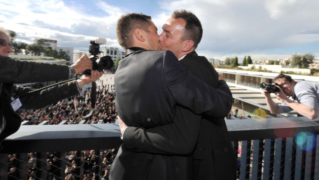 Francia: Siete mil parejas homosexuales se casaron en 2013. (AFP)