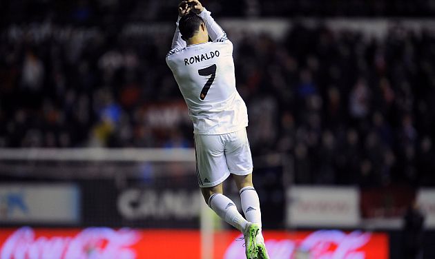 Cristiano Ronaldo celebra su gol ante el Osasuna por la Copa del Rey. (AP)