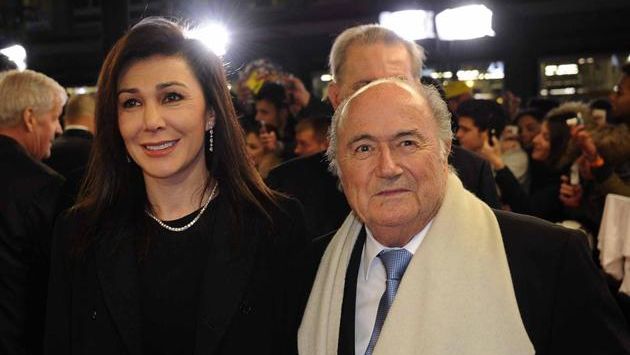 Joseph Blatter y Linda Barras se lucieron en la entrega del Balón de Oro. (Internet)