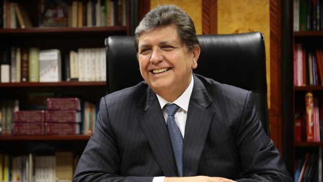 Alan García causó revuelo en las redes sociales por su poema. (Perú21)
