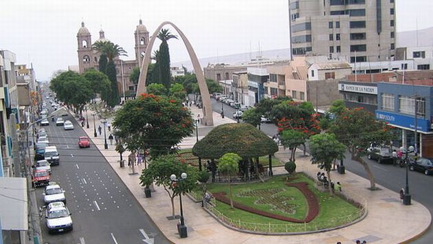 Visitantes chilenos gastan en promedio US$800,000 al día en Tacna. (USI)