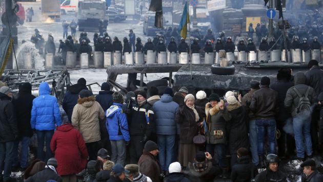 Ucrania: Violencia se aviva con protestas en todo el país. (AP)