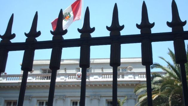 La Haya: Resguardan embajada peruana en Santiago de Chile