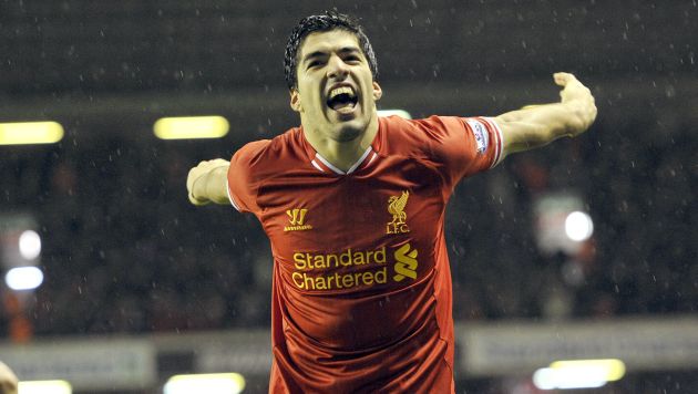 Luis Suárez celebró los goles del Liverpool. (AP)
