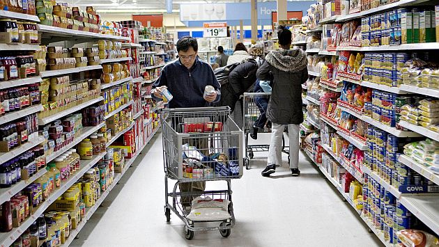 Economía estadounidense se recupera gracias al mayor consumo. (Bloomberg)