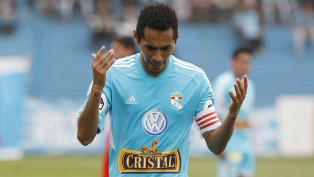 Carlos Lobatón no está satisfecho por actuación de Sporting Cristal ante Paranaense. (Mario Zapata)