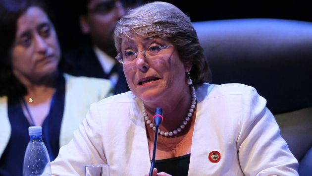 La Haya: Michelle Bachelet dice que límites ya están zanjados con fallo. (EFE)