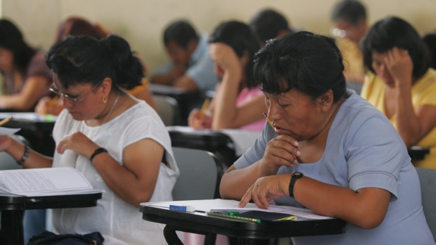 Contrato docente 2014: Especialistas piden que se capacite a los maestros cuanto antes. (Fidel Carrillo)