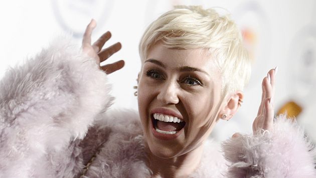 Miley Cyrus dice que sería capaz de golpear a sus fans más jóvenes por groseros. (AP)