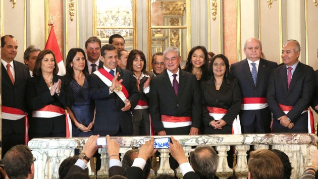 ¿CIERRAN LA BRECHA? Decreto que sube remuneración fue firmado por presidenta Humala y el premier. (Presidencia)