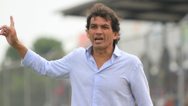 Franco Navarro lamentó que se pretenda seguir insistiendo con Sergio Markarián. (Perú21)