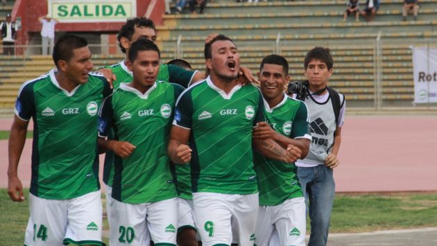 Universitario perdió 1-0 ante Los Caimanes en Chiclayo. (Foto:Jorge Luis Vásquez Quépuy)
