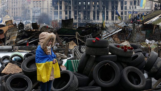 Manifestantes aún siguen en Kiev y buscan quedarse hasta las elecciones de mayo. (EFE)