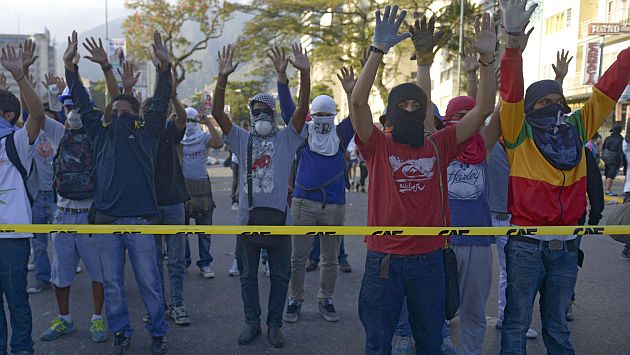 Venezuela: Estudiantes convocan más marchas y EEUU exhorta al diálogo. (AFP)