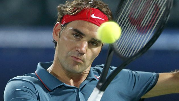 Roger Federer conquista su sexto título en Dubái. (Reuters)