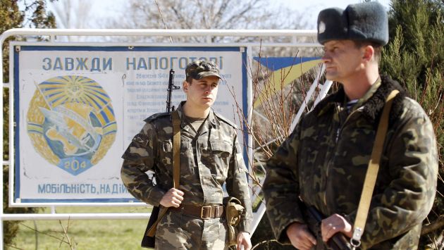 Guardias fronterizos de Ucrania se encuentran protegiendo el territorio. (Reuters)