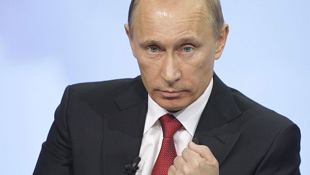 Vladimir Putin y Barack Obama hablaron por telefóno sobre Crimea. (AFP)