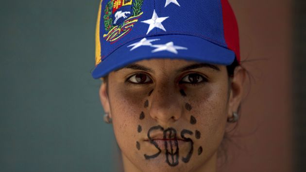 Estudiantes y opositores cumplen un mes de protestas en Venezuela. (AP)