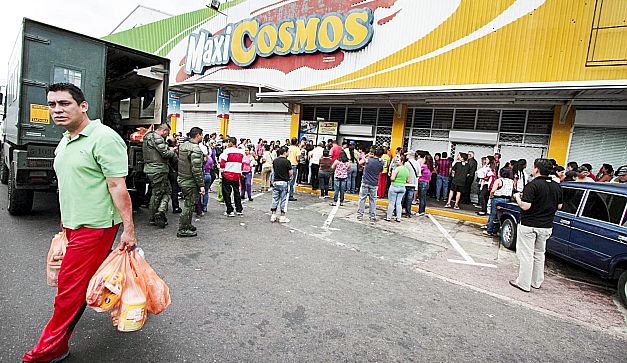 La escasez de productos en Venezuela afecta a los ciudadanos. (EFE)