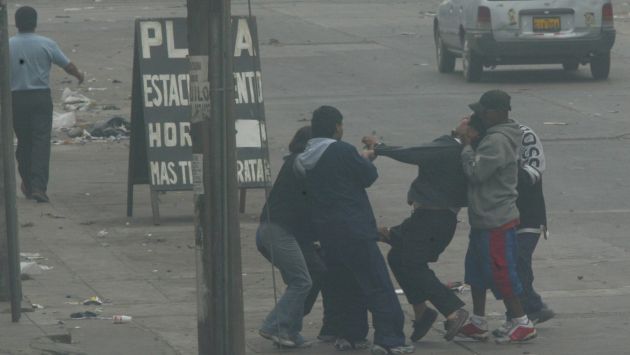 Perú sufre el incremento de la delincuencia sin que las autoridades hagan algo por desterrarla. (Imagen referencial/Archivo)
