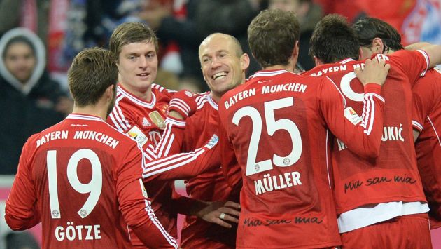 Bayern Munich ganó 2-1 al Leverkusen y se acerca al título. (AFP)