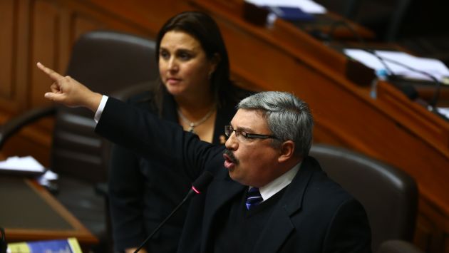 Alberto Beingolea le salió al frente a Raúl Castro por acusaciones. (Perú21)