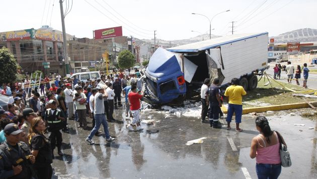 Despiste de camión en Ventanilla sería por imprudencia de chofer, según Sutran. (USI)