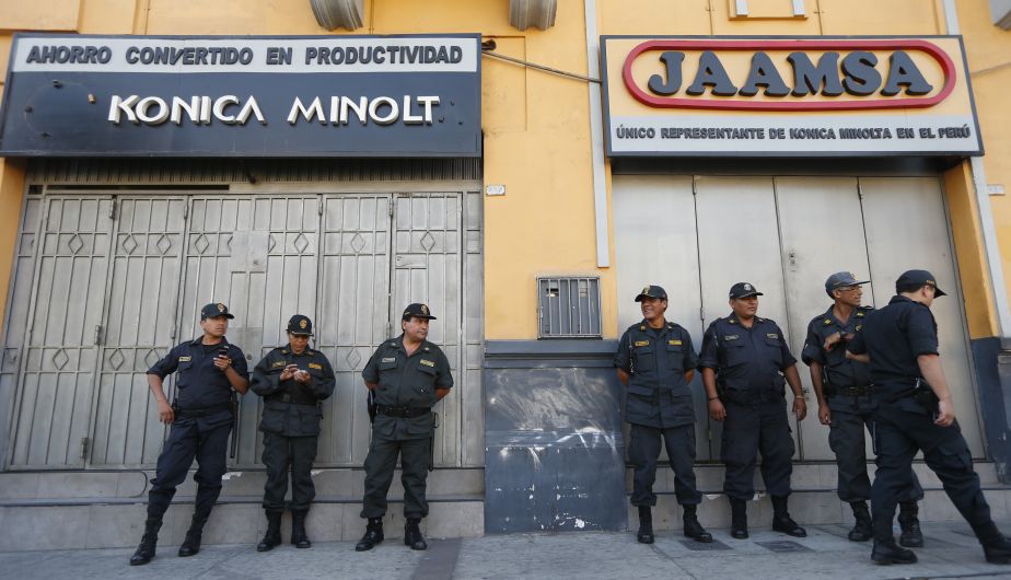 El Ministerio Público, con apoyo de la Policía Nacional, intervino las empresas vinculadas a Julio Gagó para incautar libros contables. (César Fajardo/Perú21)