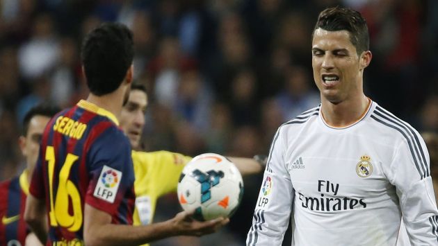 Real Madrid dispara contra árbitro por derrota ante Barcelona. (Reuters)