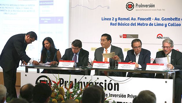 Carlos Paredes defendió la concesión de la Línea 2 del Metro de Lima. (Andina)