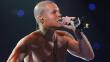 Calle 13: 'Residente' golpeó a fan que se subió al escenario [Video]