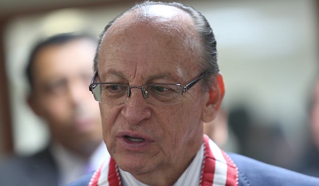 José Peláez participa en audiencia pública de la Comisión de Fiscalización en Chimbote. (USI)