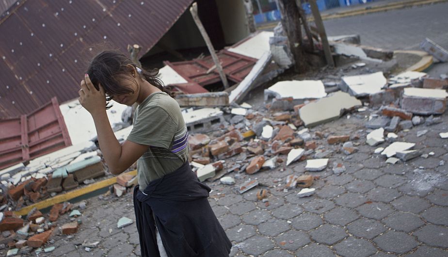 El presidente de Nicaragua Daniel Ortega decretó el alerta roja en todo el país tras las continuas réplicas del sismo de magnitud 6.1. (AP)
