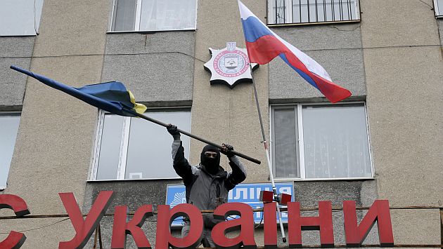 Ucrania: Prorrusos ocupan más edificios e ignoran ultimátum. (AP)
