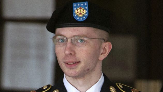 Bradley Manning: Ejército de EEUU ratifica su condena a prisión por Wikileaks. (AP)
