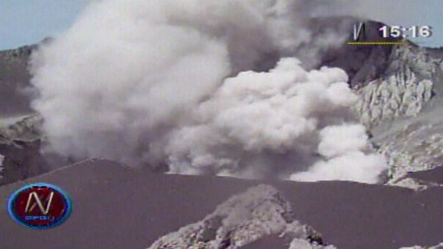 Moquegua: Captan impresionante explosión del Ubinas. (Canal N)