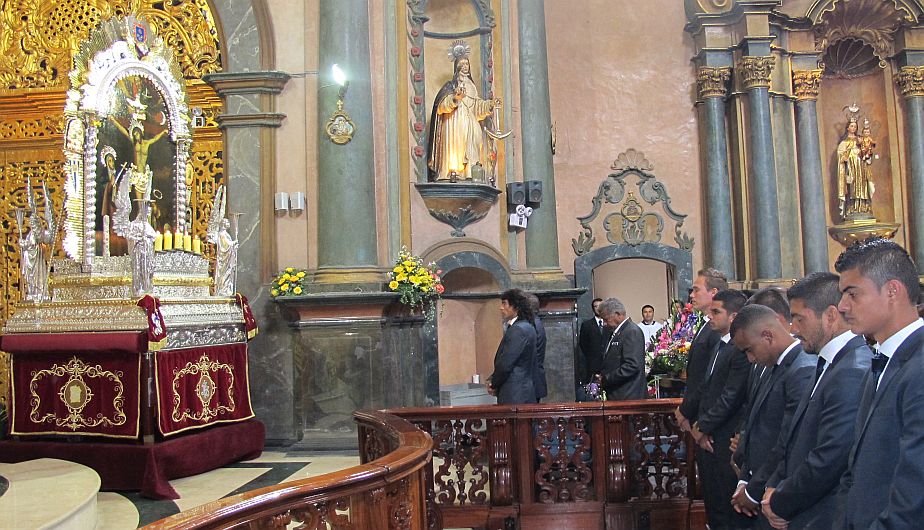 Iglesia de las Nazarenas (Ubicación: Jr. Huancavelica con Av. Tacna) Alberga la imagen del Señor de los Milagros, la cual fue pintada en 1655 por un esclavo. Es una de las paradas obligatorias en el recorrido de Semana Santa.  (USI)