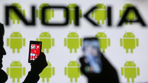 Nokia cederá sección de teléfonos móviles a Microsoft este viernes. (Reuters)