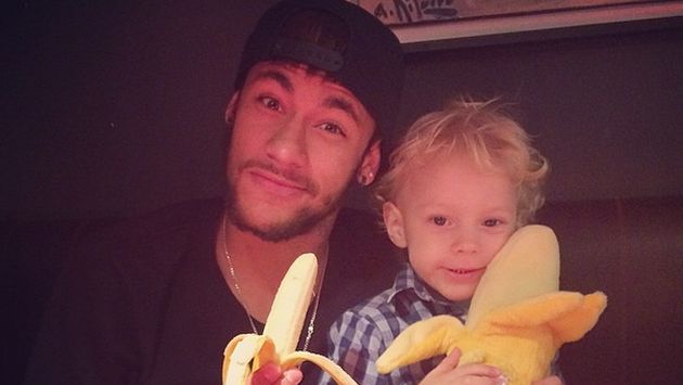 Neymar fue el creador de la idea de comer el plátano. (Instagram de Neymar)