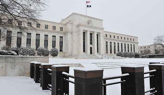 Fed continúa retirada progresiva de la multimillonaria inyección de liquidez. (AFP)