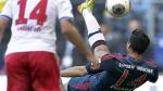 Chalaca de Pizarro en el partido de liga alemana con el Bayern. (AP)
