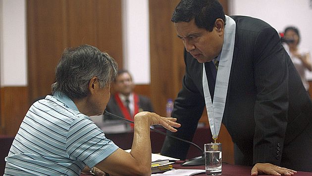 Alberto Fujimori y William Castillo en una audiencia judicial. (USI)