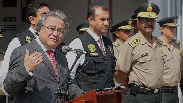 Walter Albán anuncia medidas para evitar la fuga de Álvarez. (USI)