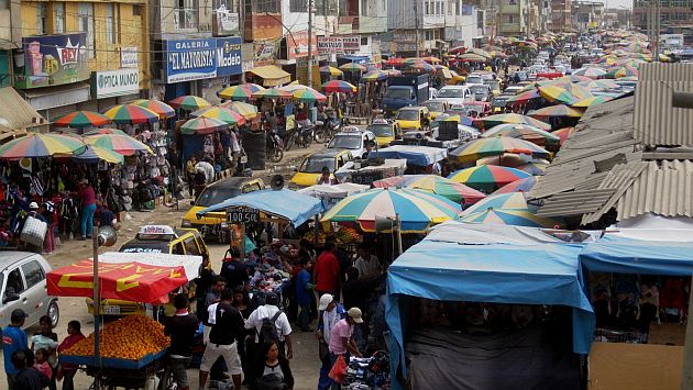 Desorden, basura y comercio informal afectan ciudades del norte del país. (USI)